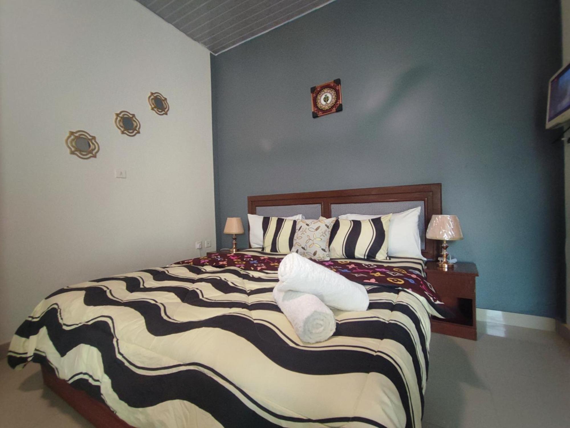 Hotel Ellisa Hospitality And Spa Akkra Exterior foto